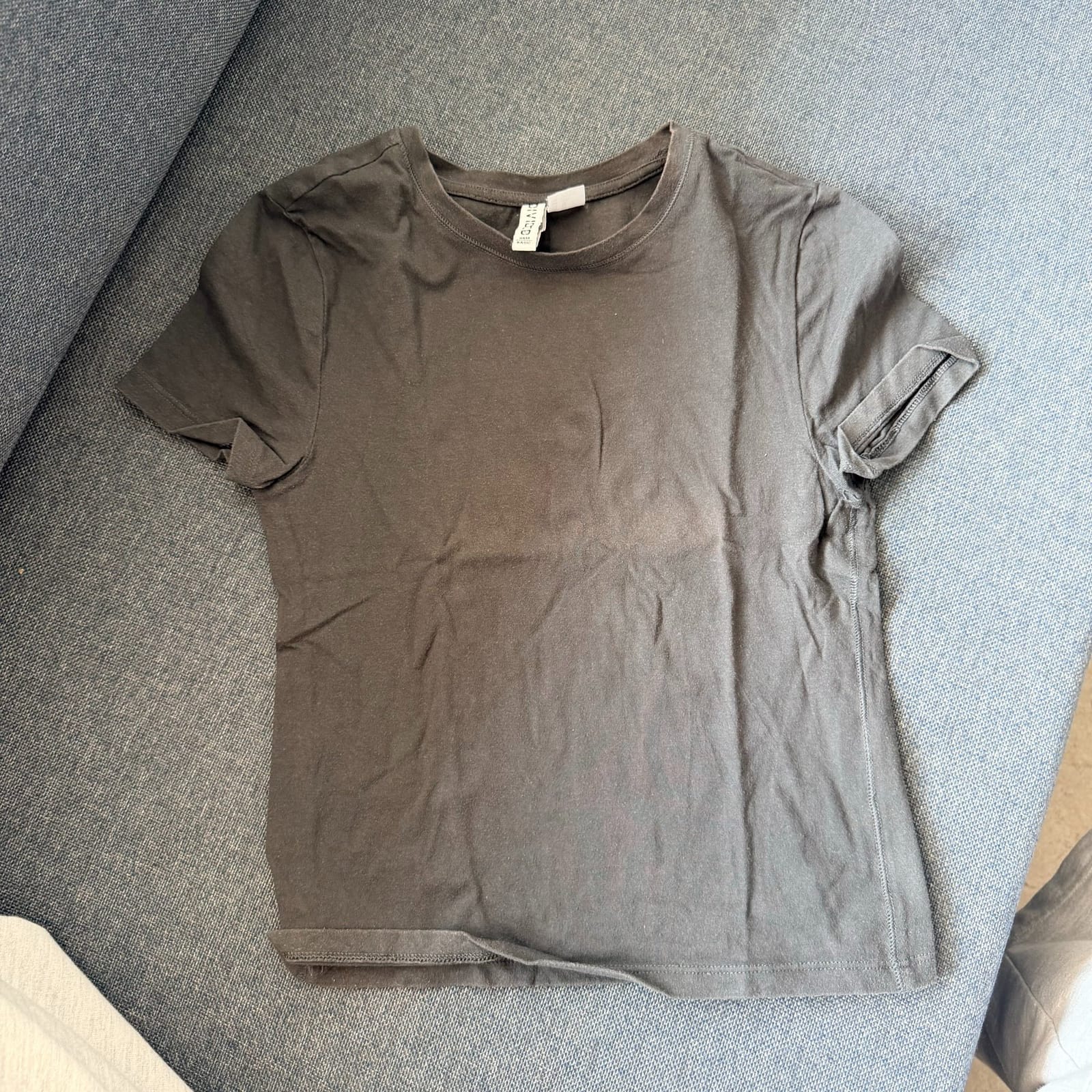 H&M Divided Basic Tee - Charcoal — photo 1