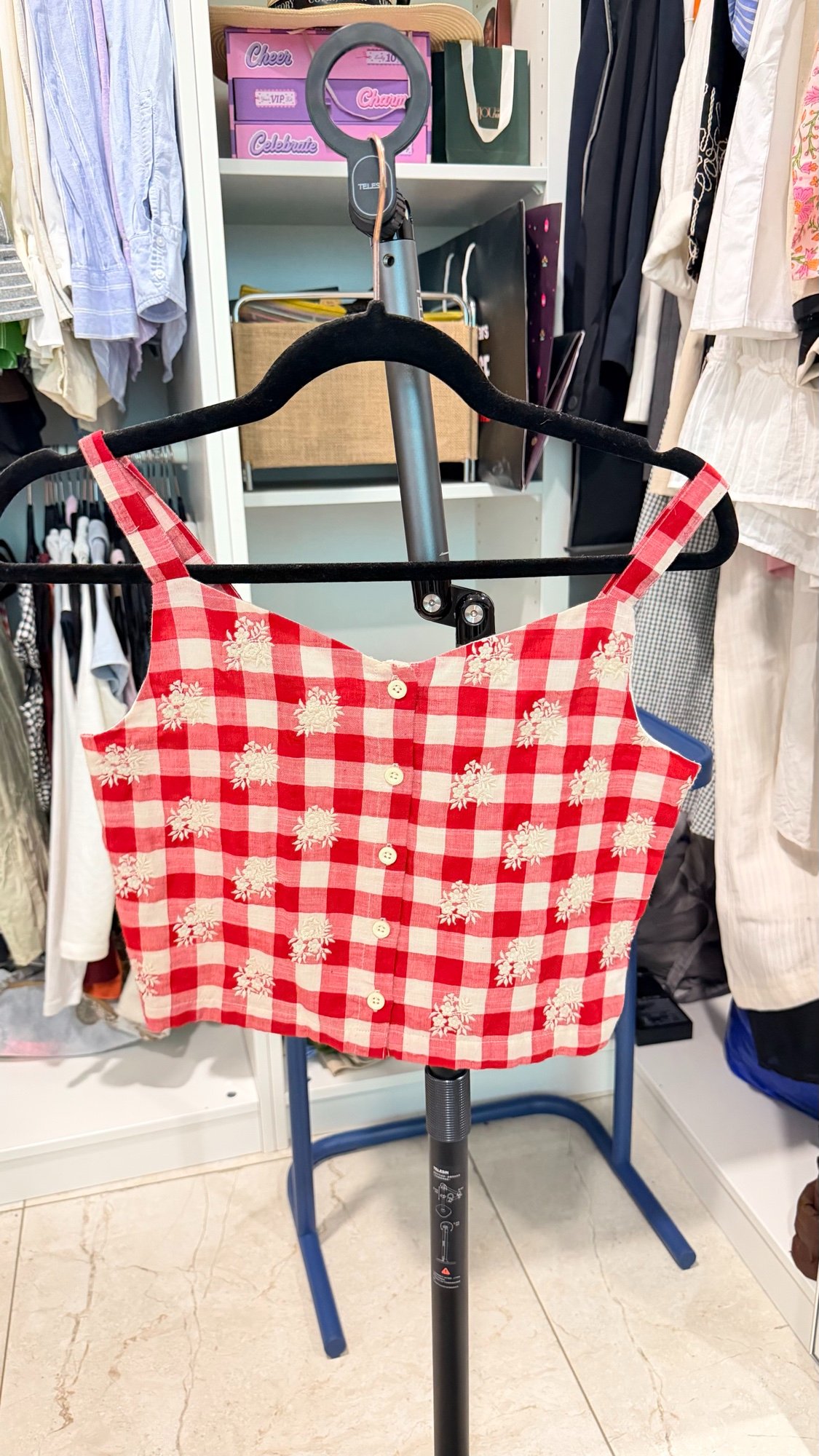 Embroidered Gingham Crop Top - Red — photo 1